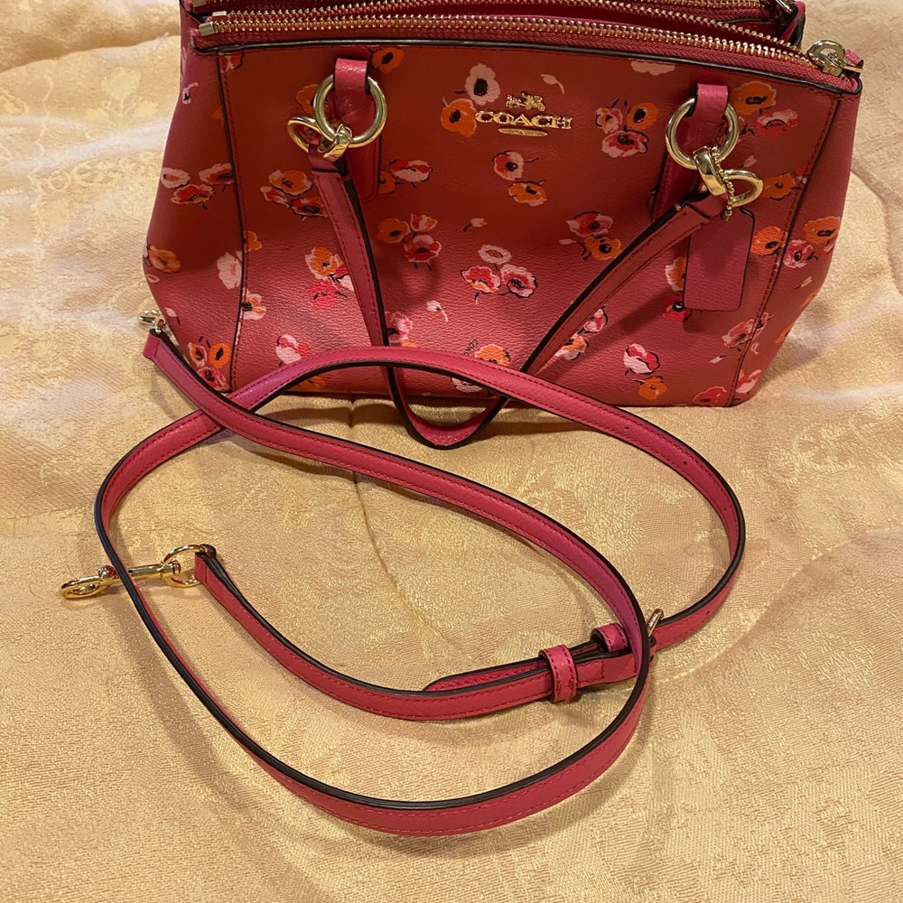 Coach mini hobo used once